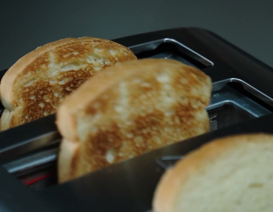 Pães durante a tostagem